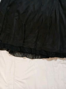 Black Midi Skirt🌸