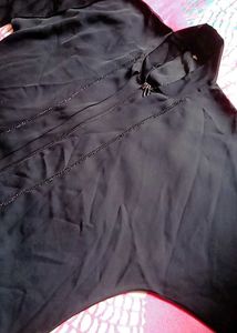 Elegant Black Abaya with Geometric Sleeves