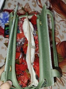 Green Hand Bag  👜