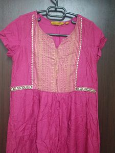 Avaasa Pink Kurti