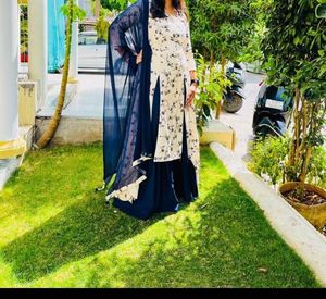 Floral Print Salwar Kameez Suit