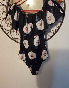 FLORAL BODYSUIT