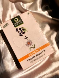 Organic Harvest Vitamin C Facial Kit And Eye Mask