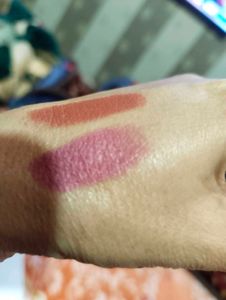 Combo Of 2 Lipsticks
