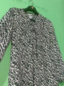 Black And White  Top Elegance -- Special Discount!