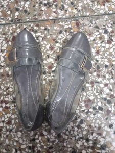 Black Pointed-Toe Flats