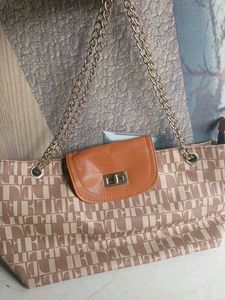 Handbag