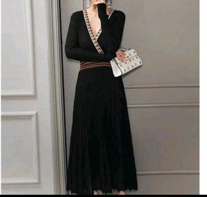 sale 🎊🎆🎄🎉Elegant Black Knit Midi Dress