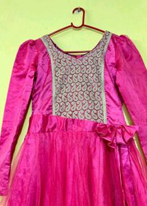 Elegant Beautiful Ethnic Gown
