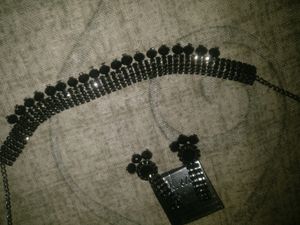 Black Diamond Studded Necklace With Earrings.