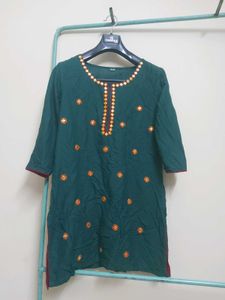 Green Embroidered Kurta