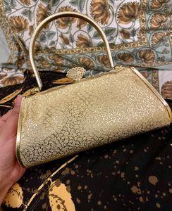 New Styles Clutch