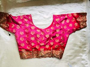 Saree With Blouse
