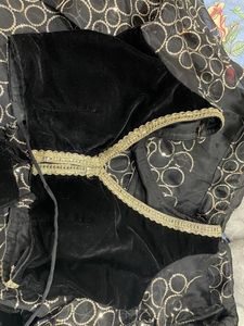 Price Drop Alert ⬇️⬇️Black Lehnga And Blouse Witho