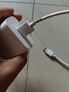 Vivo Mobile Charger 18w with cable free