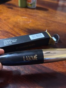 🔻Lakme 3D mascara