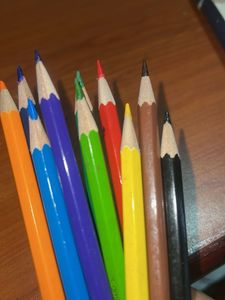 Colored Pencil Set