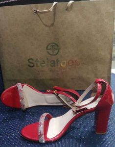 Red Heels 👠