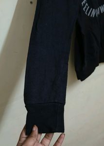 Stylish Black Sweatshirt For Women 🖤