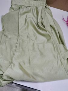 Elegant Green Leggings