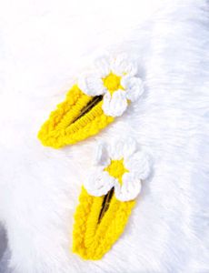 crochet hair pins for baby girl 🧶🥳