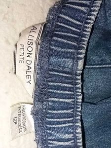 Stylish Jeans 👖