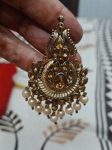 Elegant Gold-tone Earrings