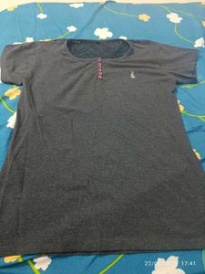 Xxl Tshirt / Grey/ Back Neck Lace Design