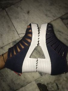 Heel Sandle