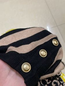 GUESS WOMEN&#39;S SWEATER JET BLACK/LIGHT RUM JACQUARD