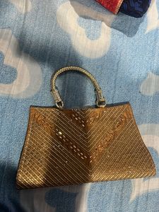 hand bag