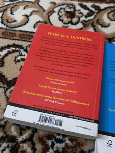 A Court of Thorns &amp; Roses Set