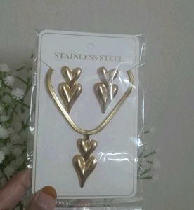 Heart necklace set Anti Tarnish