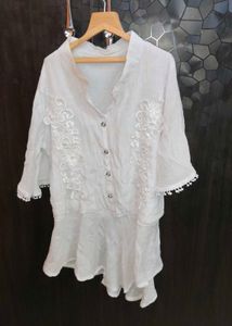 Women White Top And Shirt