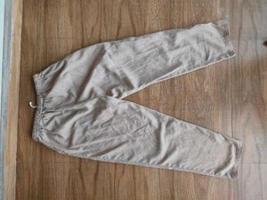 Baggy Beige Cargo Pants