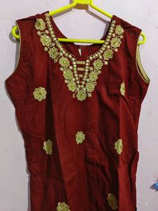 New Sleeveless Maroon Kurta For Women ❤️