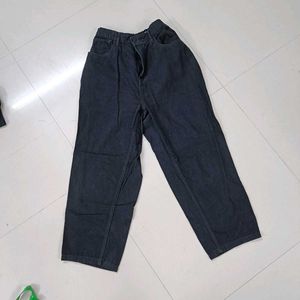 Black Mom Fit Jeans From Zudio