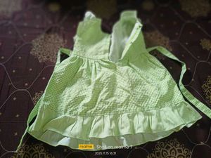 👗 Girls Frock (1–2 Years) – Good Condition