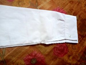 Boy&#39;s White Dress Shirt