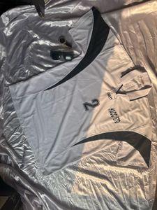WHITE JERSEY