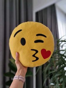 Emojis Cover