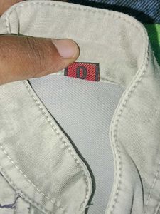 Embroidered Graphic Sleeveless Vest