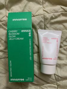 Innisfree Cherry Blossom Glow Jelly Cream