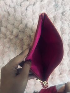 Estee Lauder Pouch