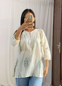 Elegant Floral Print Short Kurti