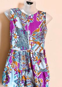 Size S/M 🎁Buy 2 Get 1 Free 🎁Floral Print Top