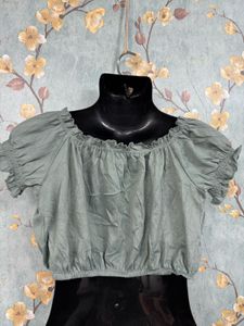 H&amp;M Green Crop Top
