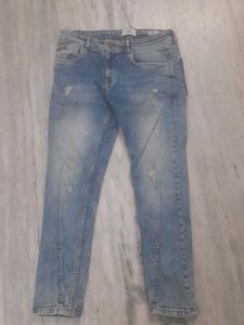Stylish Distressed Denim Jeans