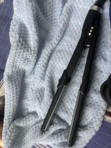IKONIC Pro-Straight Hair Straightener