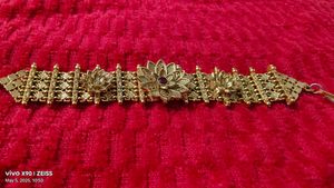 Vintage Floral Gold Tone Bracelet